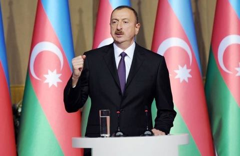 Prezident şəhid general Polad Həşimov və şəhid polkovnik İlqar Mirzəyevin ailəsinə ev verdi