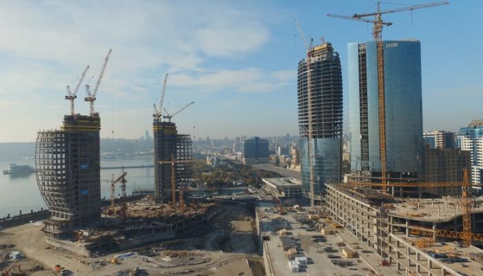 Bakıda icazəsiz tikilən 41 mərtəbəli "Aypara Sarayı"nın sahibi kimdir? - FOTO/VİDEO Bakıda icazəsiz tikilən 41 mərtəbəli "Aypara Sarayı"nın sahibi kimdir? - FOTO/VİDEO