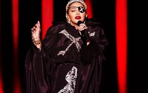 madonna "eurovision"da: "qurbanlar verərək buraya gəlmisiniz"