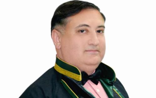Vüqar Poladov ile ilgili görsel sonucu