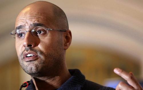 Qəddafinin oğlu yalnız ailəsinin və iki qəbilə şuralarının iştirakı ilə dəfn olunacaq