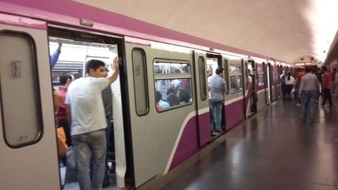 В Бакинском метро поезда больше не будут застревать в тоннелях