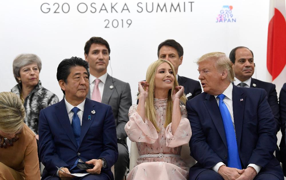 G20 Zirvesi'nde liderlerin konuşmasına müdahil olan Ivanka Trump internette "alay konusu" oldu