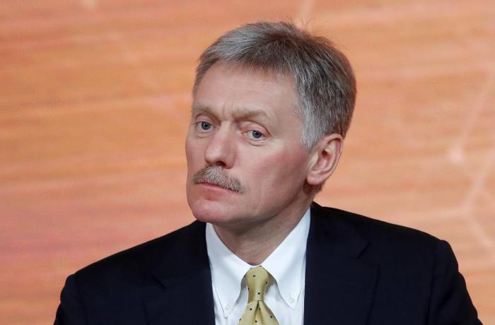 Peskov Makronun sözlərini təhlükəli adlandırdı 