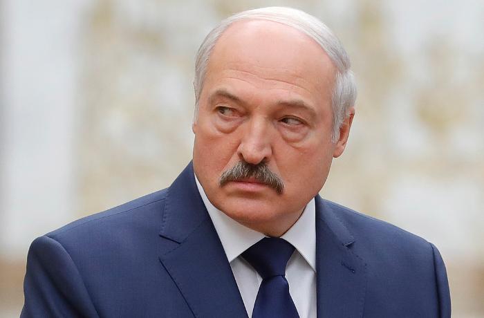 Lukaşenko taktiki nüvə silahlarının yoxlanışının başlanmasına göstəriş verdi