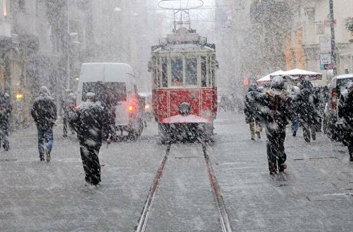 İstanbul kara teslim: Özel araçlara kısıtlama geldi, uçuşlar durduruldu