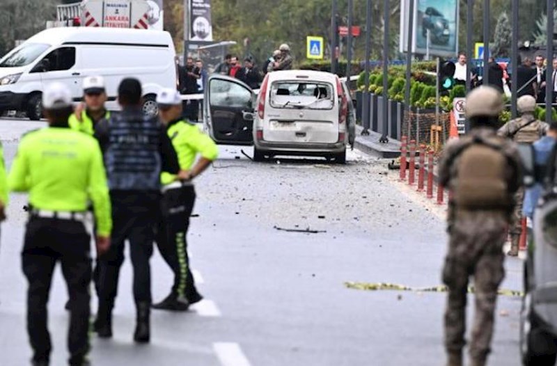 Türkiyədə bombalı hücumla bağlı araşdırmalar başladı + Fotolar + Video + Yeniləndi