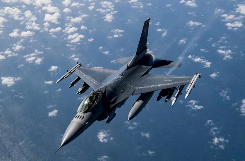 Türkiyə Şimali Kiprə altı F-16 yerləşdirdi