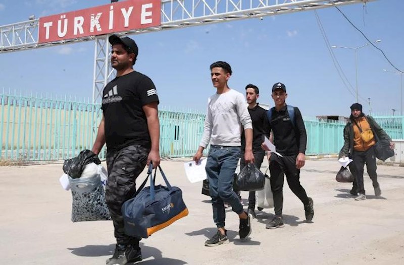 Əsədin devrilməsindən sonra neçə suriyalı Türkiyədən vətəninə qayıdıb?