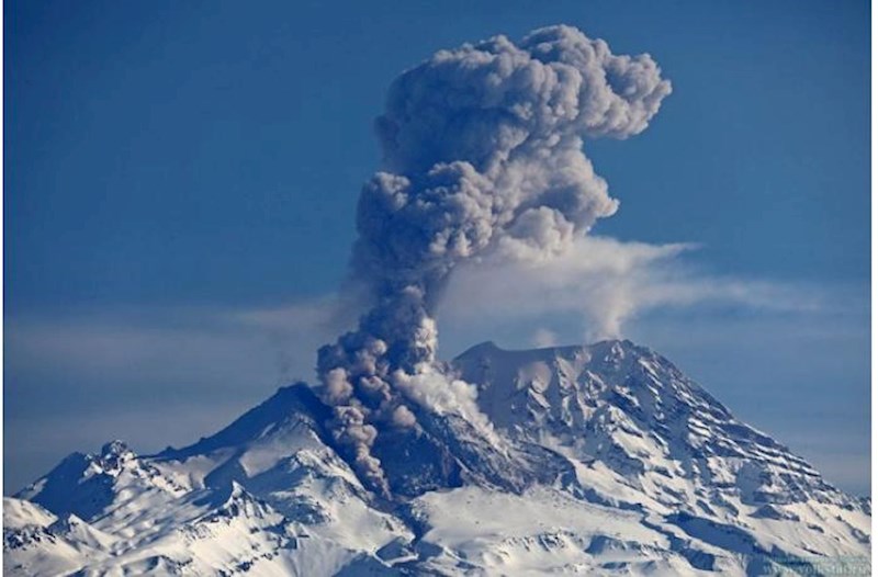 Volcano erupted in Kamchatka - Video