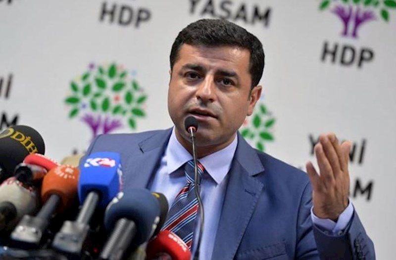 Səlahəddin Dəmirtaş 42 il həbs cəzası aldı 