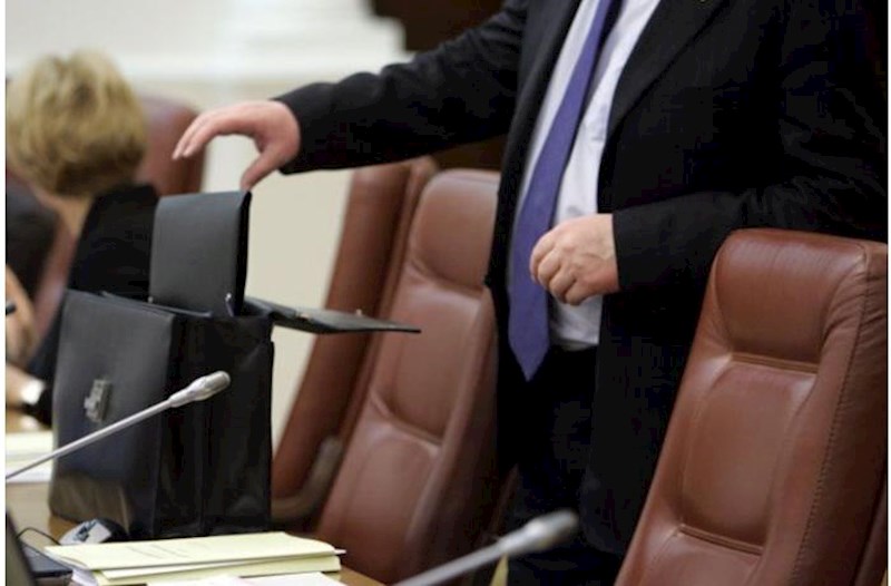 Bələdiyyə sədri 13 ha torpağı dəyərindən aşağı satmaqda ittiham olunur