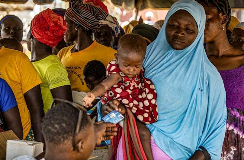 Nigeriyada ərzaq paylanması zamanı yaranan izdihamda 50-dən çox adam öldü