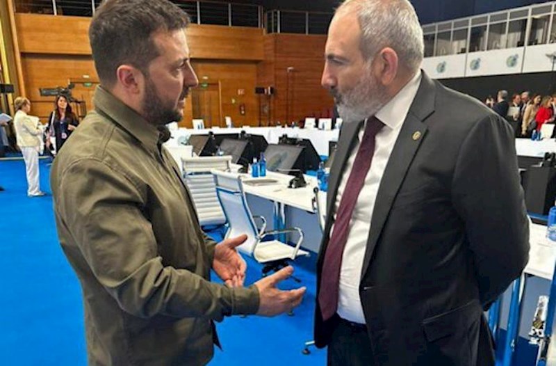 Paşinyan Zelenski ilə danışdı