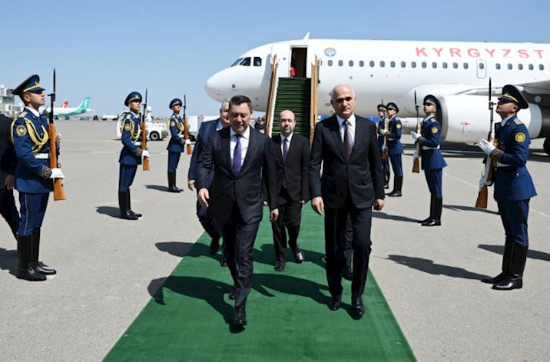 Qırğızıstan Prezidenti Azərbaycana gəldi