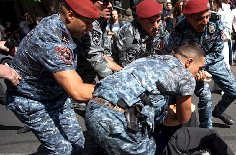 Ermənistandakı etiraz aksiyalarında12 nəfər saxlanıldı – Yenilənib