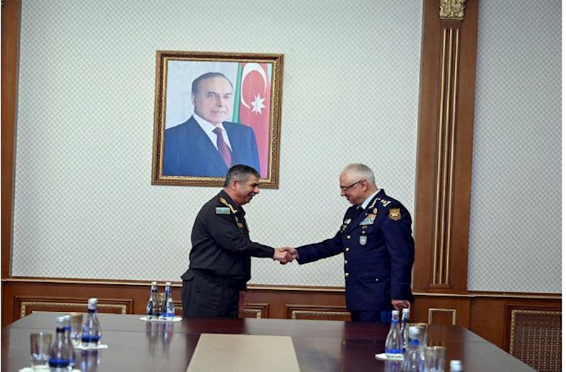 Azərbaycan müdafiə nazirinin müavini ehtiyata buraxıldı
