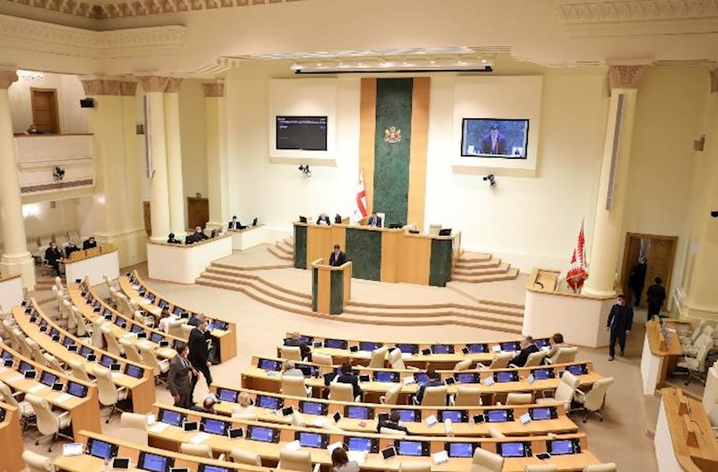 Gürcüstan parlamenti “Xarici agentlər” haqqında qanunu qəbul etdi