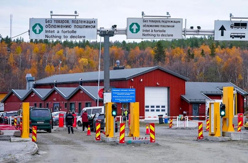 Norveç rusiyalı turistlərin ölkəyə girişini qadağan edir