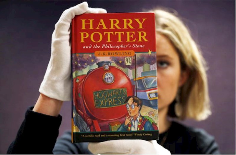 “Harri Potter”in ilk nəşri 53 min avroya satıldı
