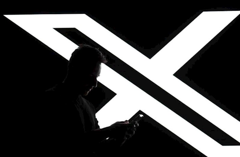 Britaniyalı nazir “X”dən imtina edir