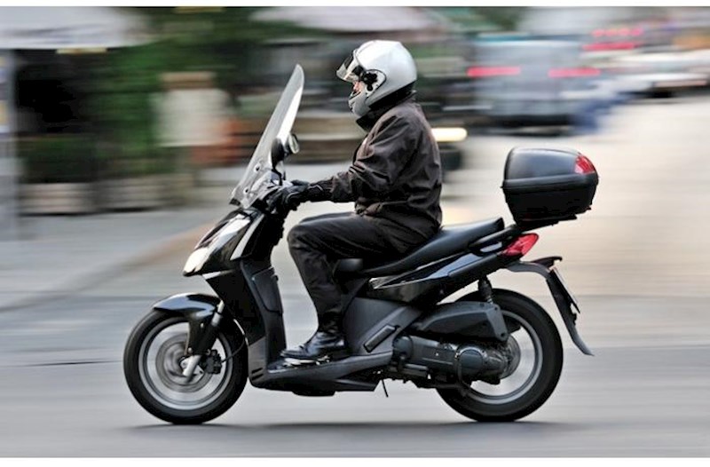 Moped sürmək üçün sürücülük vəsiqəsi tələb olunacaq – Video