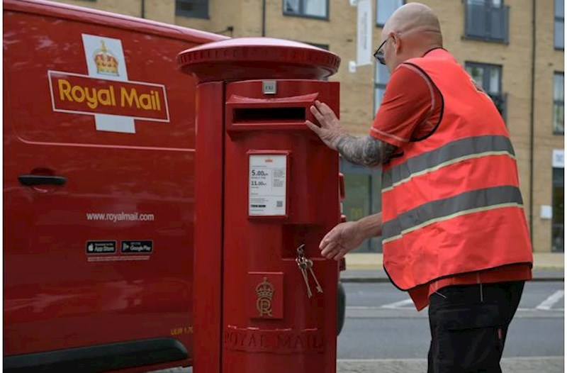 Britaniyada “Royal Mail” 28 milyonluq cərimə olundu − Gec çatdırılmaya görə