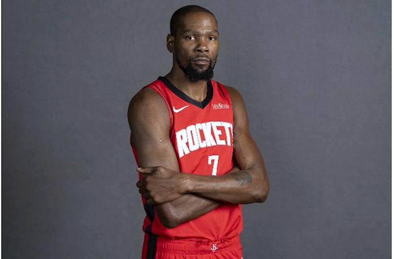 Durant NBA tarixində ən çox maaş almış basketbolçu olub
