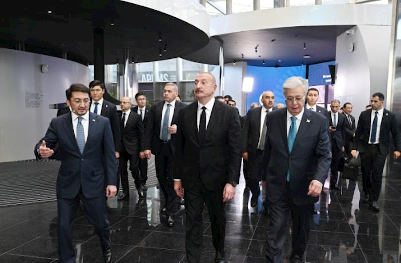 Əliyev və Tokayev Beynəlxalq Süni İntellekt Mərkəzində olublar