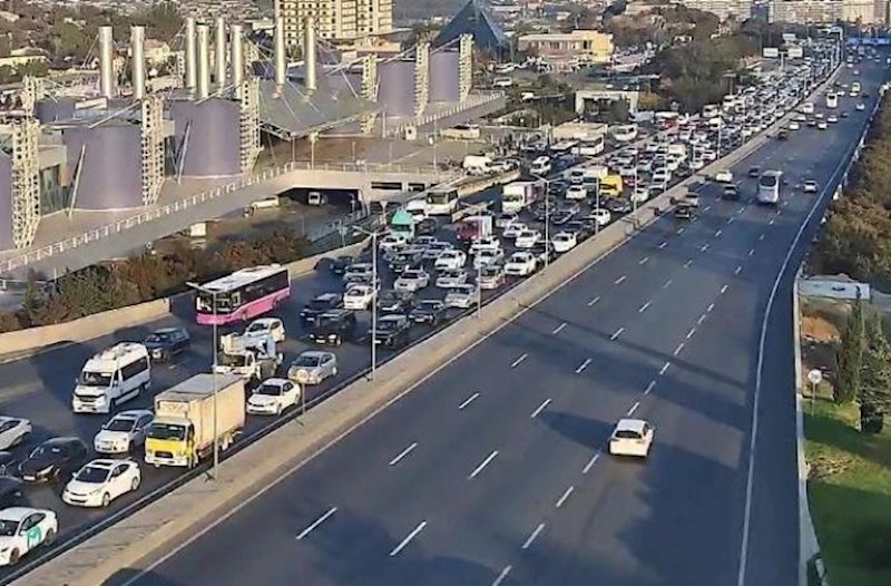 Bəzi yollar tıxaclıdır – Siyahı