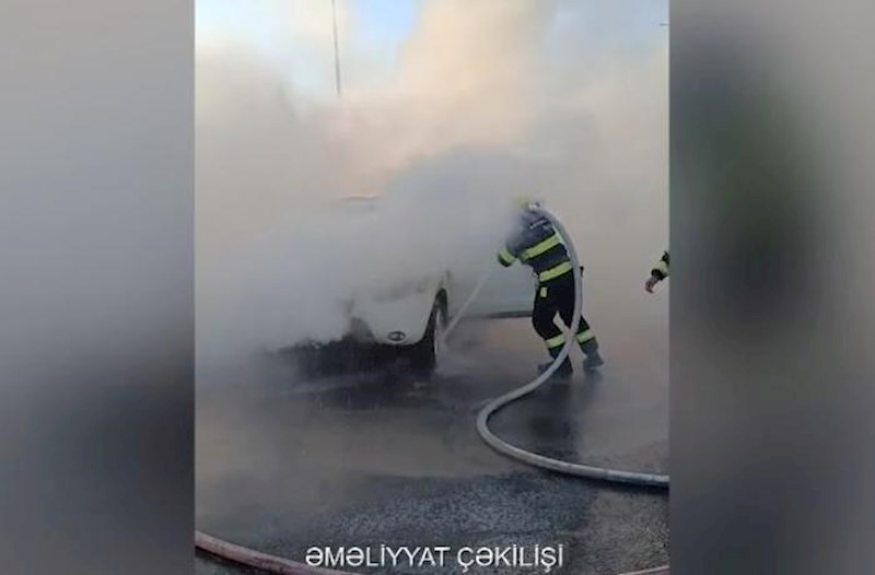 Salyanda avtomobil yandı – Video