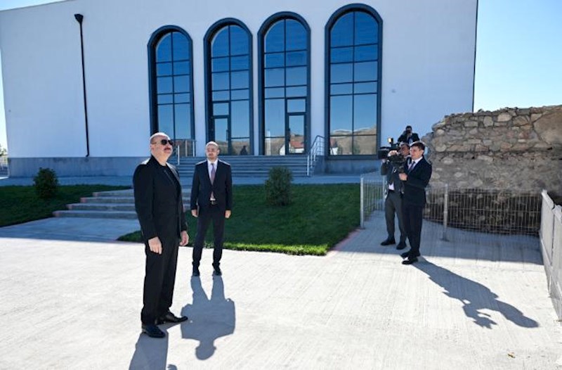 Prezident Horovlu kəndinin açılışında iştirak etdi – Fotolar