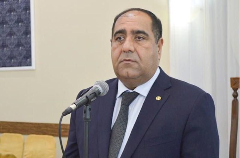 Prezident icra başçısını vəzifəsindən azad etdi