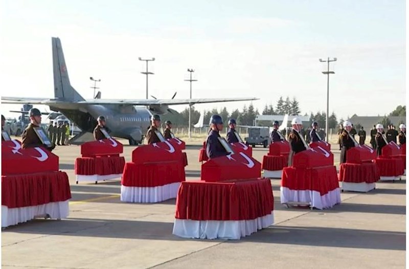 Təyyarə qəzasında şəhid olan hərbçilərlə vida mərasimi keçirilib