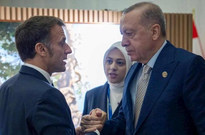 Ərdoğan Makronla İran ətrafındakı böhranı müzakirə etdi