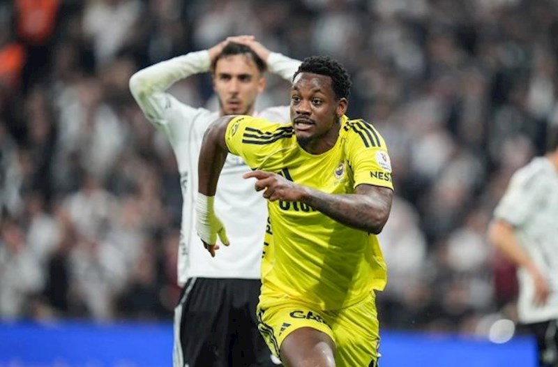 “Fənərbağça” 2 top geriyə düşdüyü oyunda “Beşiktaş”ı məğlub etdi – Video