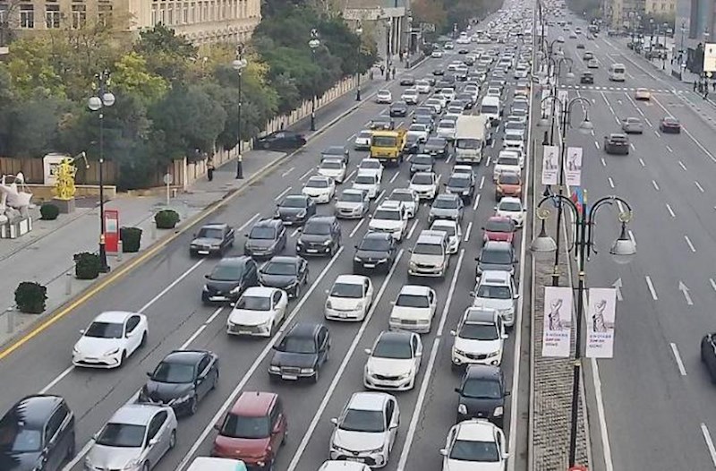 15 yolda tıxac var – Siyahı