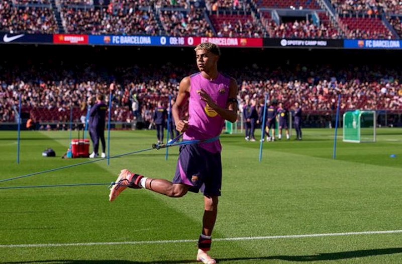 “Barselona” “Kamp Nou”da açıq məşq keçirdi – İlk dəfə