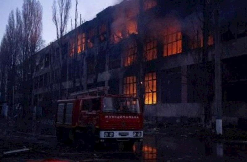 Rusiya Odessa vilayətini vurdu − Sakinlər qazsız və işıqsız qaldı