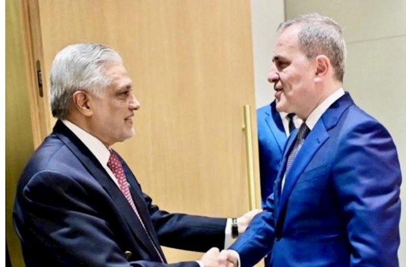 Azərbaycan və Pakistan XİN rəhbərləri görüşdü