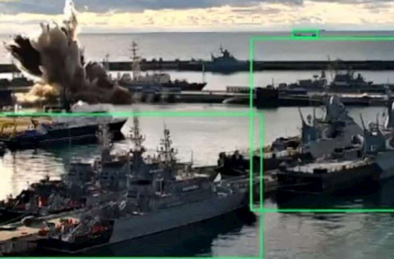 Ukrayna Rusiya sualtı gəmisini partlatdığını iddia edir − Video