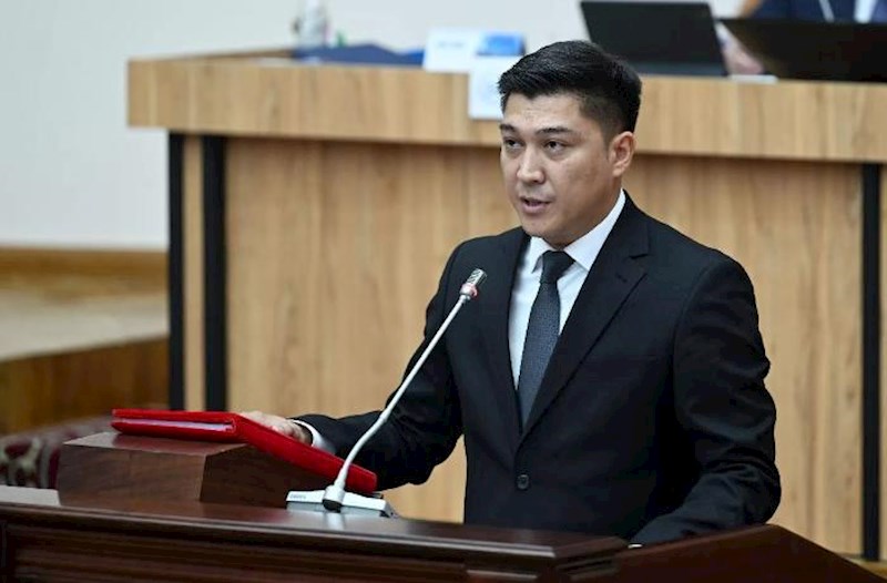 Qırğızıstanda nazir etik normaları pozdu, vəzifədən azad olundu