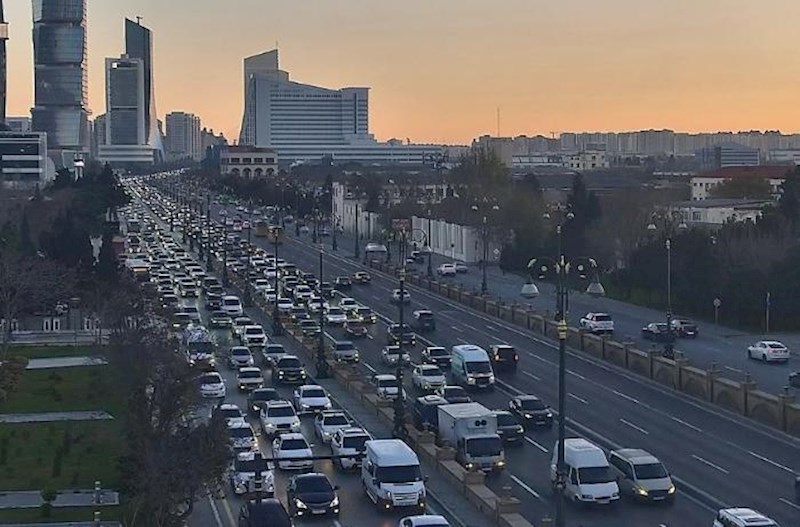 Bu yollarda tıxac var – Siyahı