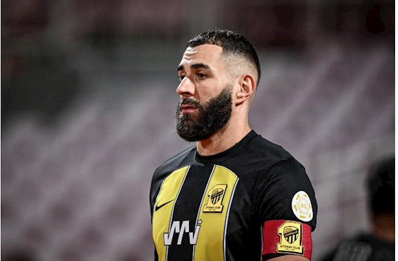 Benzema Pikassonun rəsmini aldı – Foto