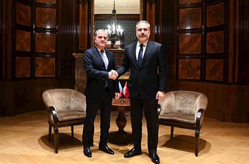 Ceyhun Bayramov Hakan Fidanla görüşdü