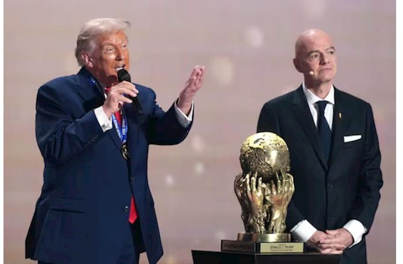 Tramp Amerika futbolunun adını dəyişməyi təklif etdi