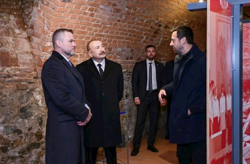 İlham Əliyev və Peter Pelleqrini Devin qəsrində oldular − Fotolar