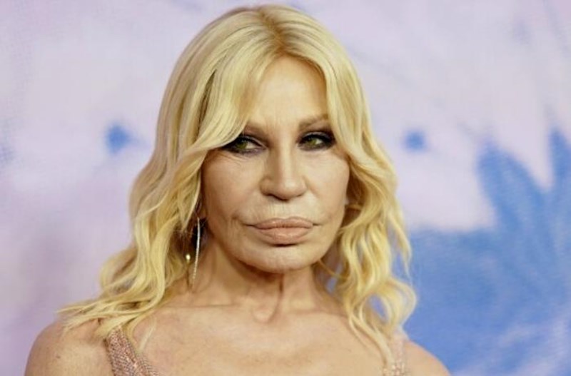 Donatella Versace “Versace”nin kreativ direktoru vəzifəsini tərk edir