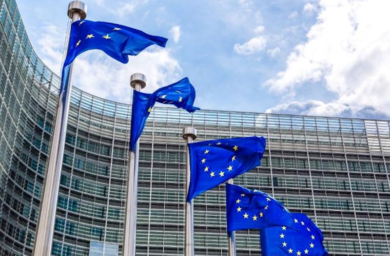 Aİ Ukraynaya iki il ərzində 90 milyard avro kredit ayıracaq