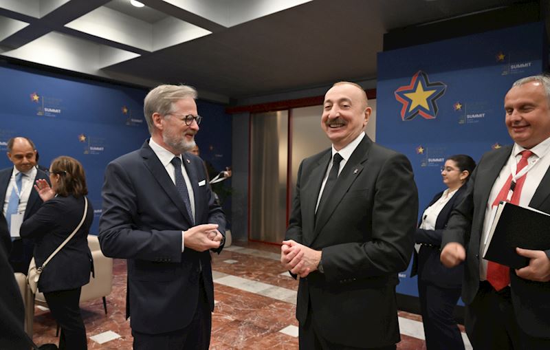 İlham Əliyev Tiranada Zirvə toplantısının açılış mərasimində iştirak etdi –  Fotolar